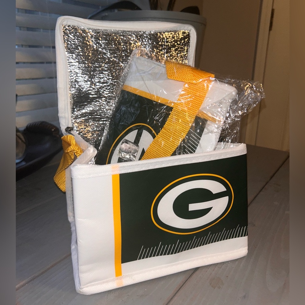 Green Bay Packers Game Day Tailgate Lunch Bag set of 2